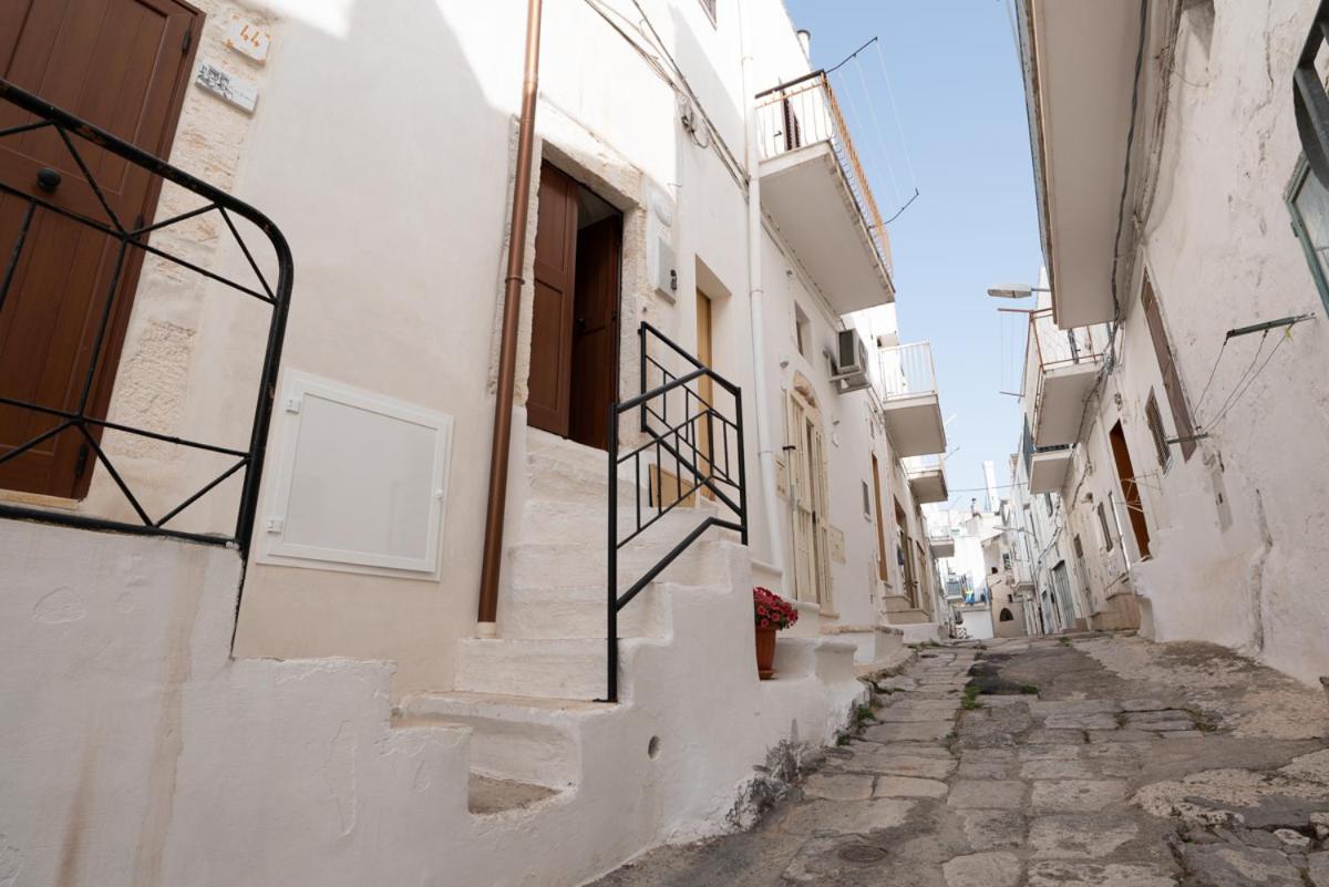 הוילה Casa Flanc - Charme Storico Nel Centro Di אוסטוני מראה חיצוני תמונה
